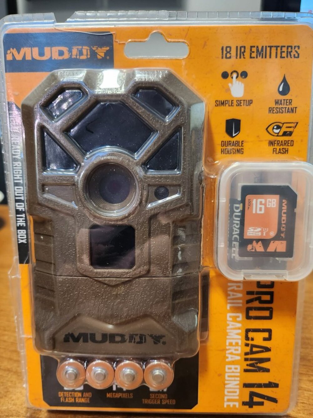 Muddy Pro Cam 14 Trail Camera Bundle